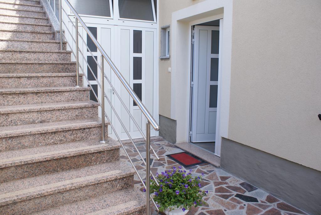 Apartment Adria Sun Porat  Extérieur photo
