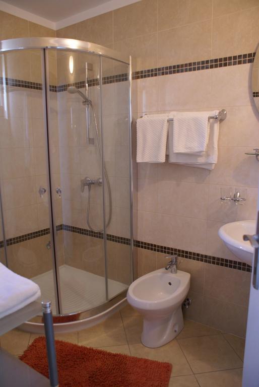Apartment Adria Sun Porat  Extérieur photo